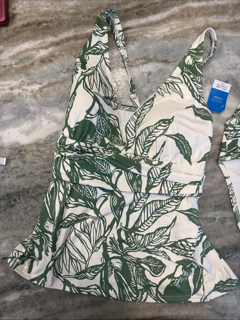 NWT Lands' End Cream Tankini with Green Leaf Print - Picture 3 of 12
